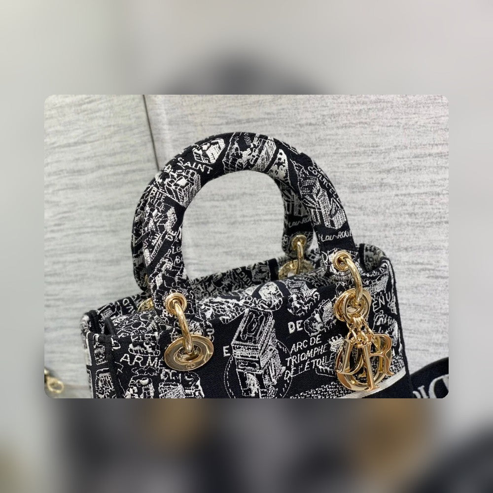 Anum Bags Detail