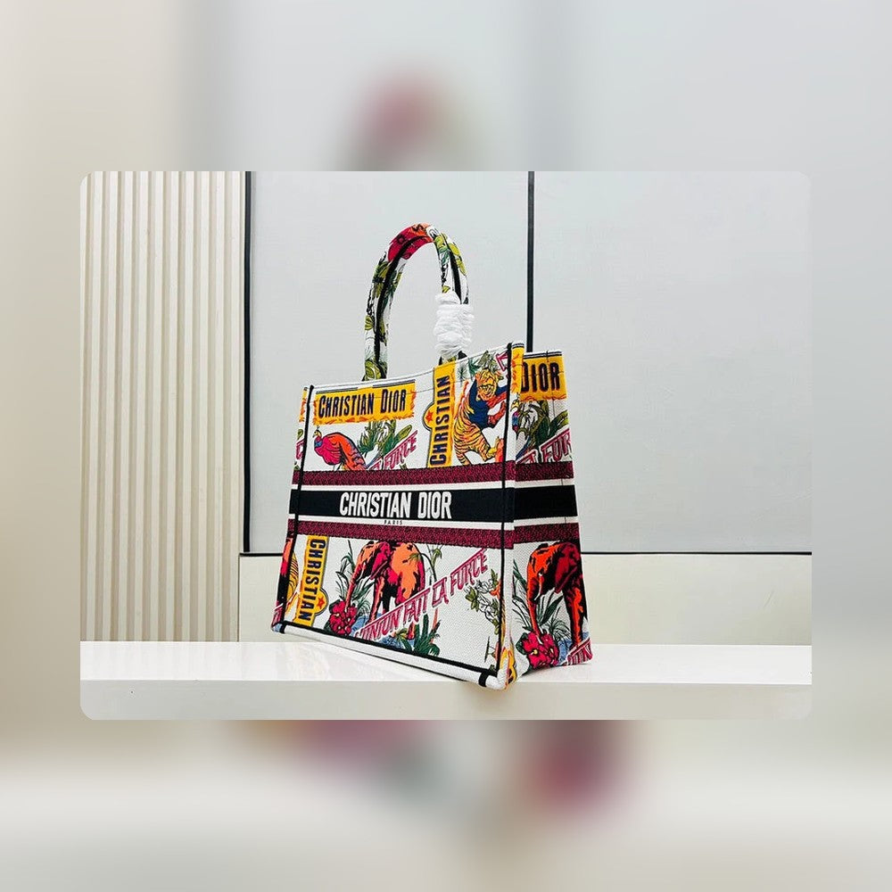 Anum Bags Detail