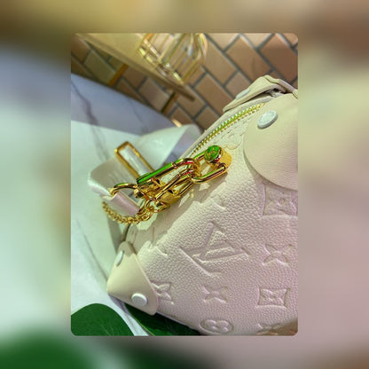 Anum Bags Detail