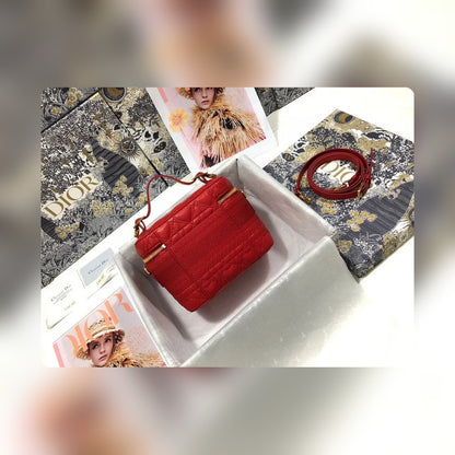 Anum Bags Detail