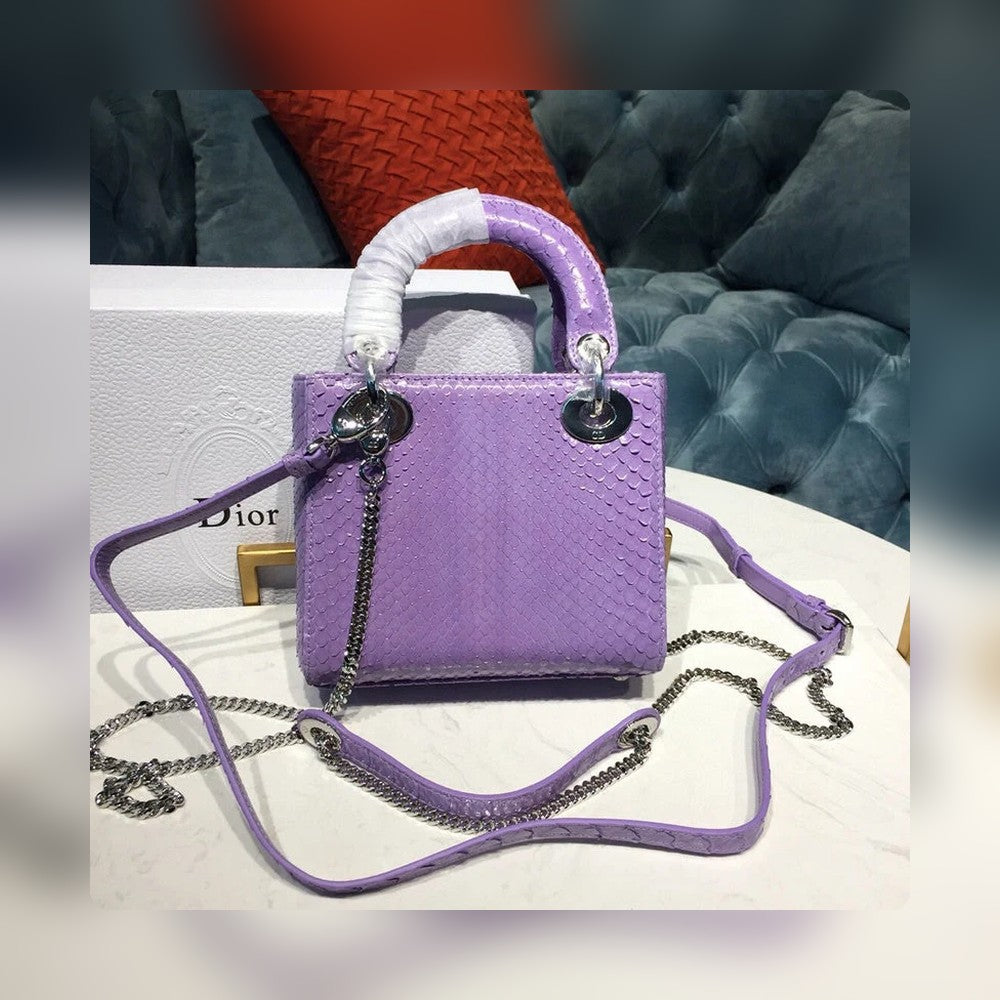 Anum Bags Detail
