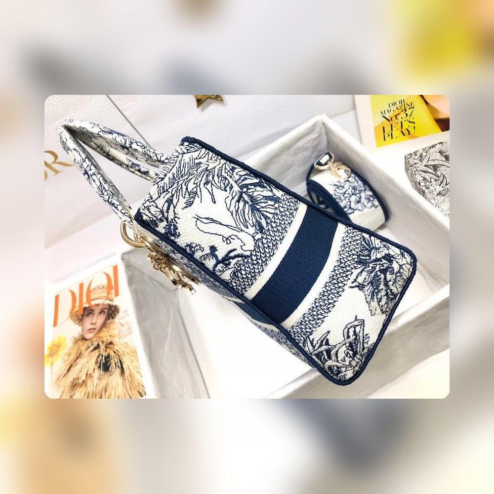 Anum Bags Detail