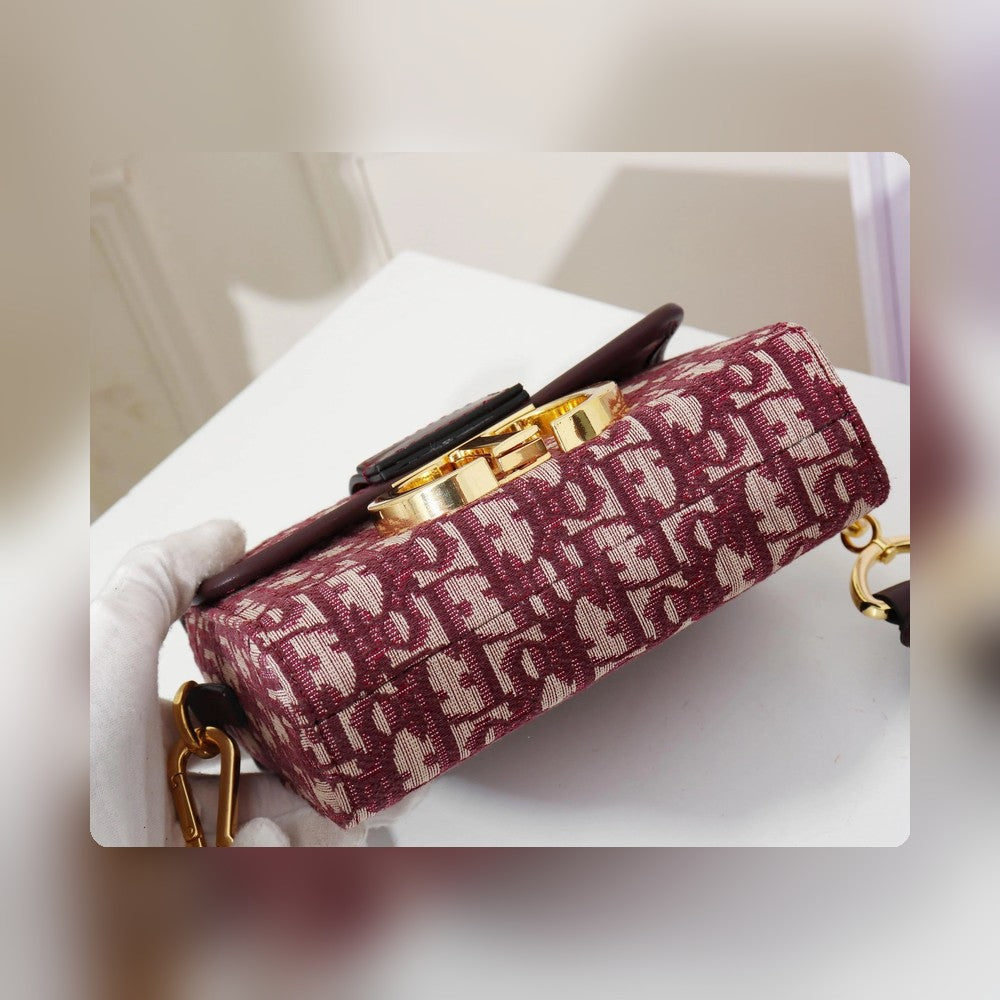 Anum Bags Detail