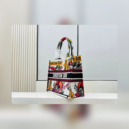 Anum Bags Detail