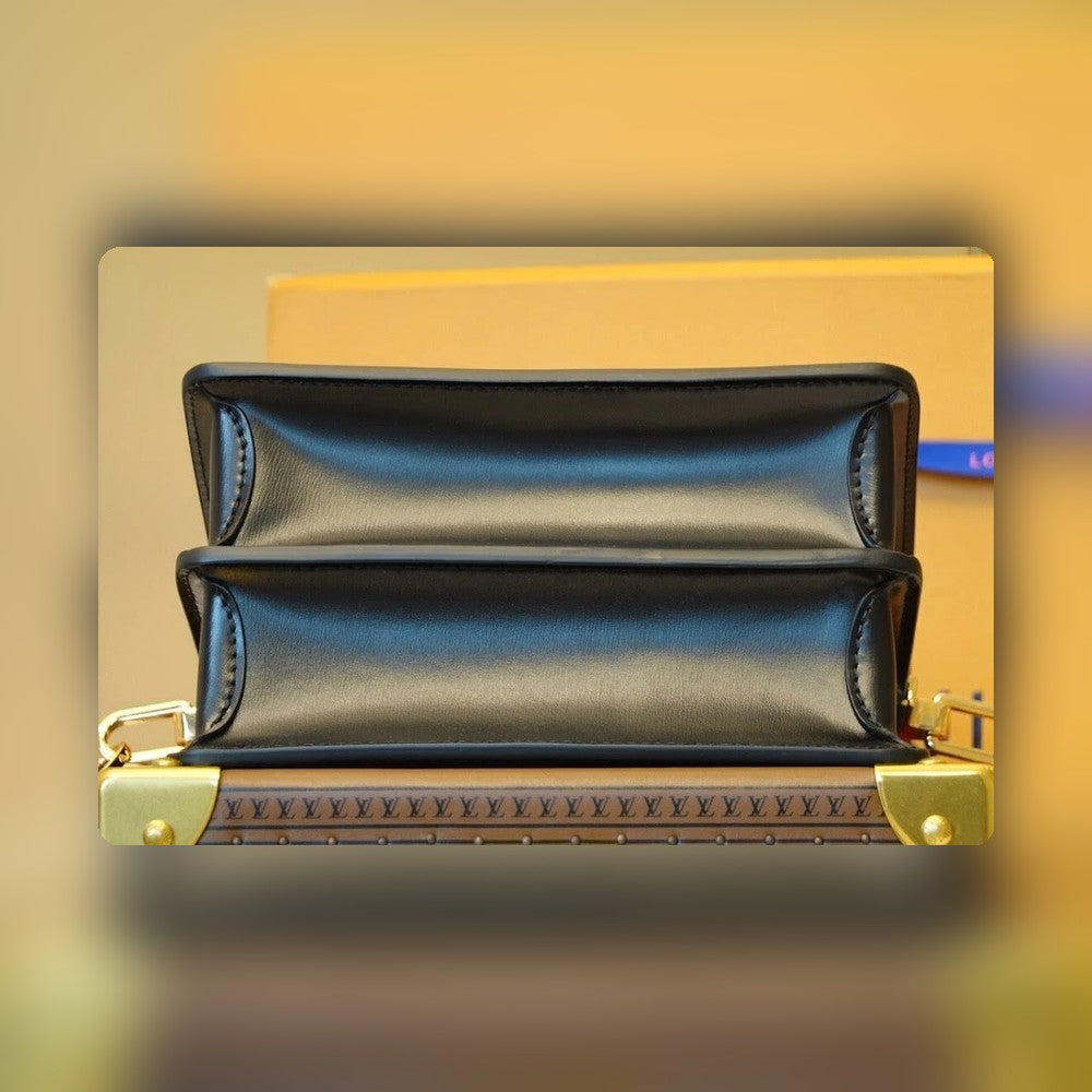 Anum Bags ln Luxury Bag --56612