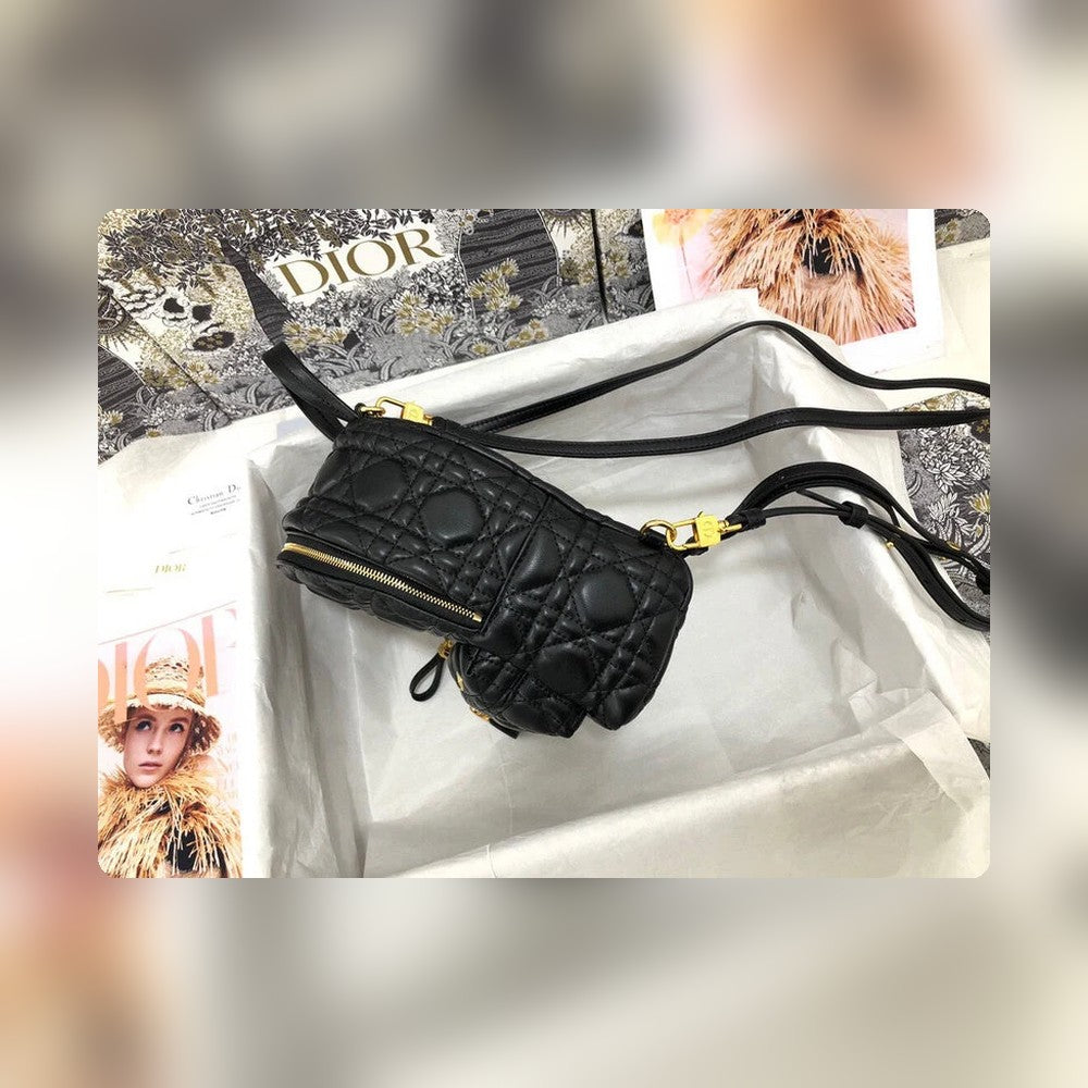 Anum Bags Detail
