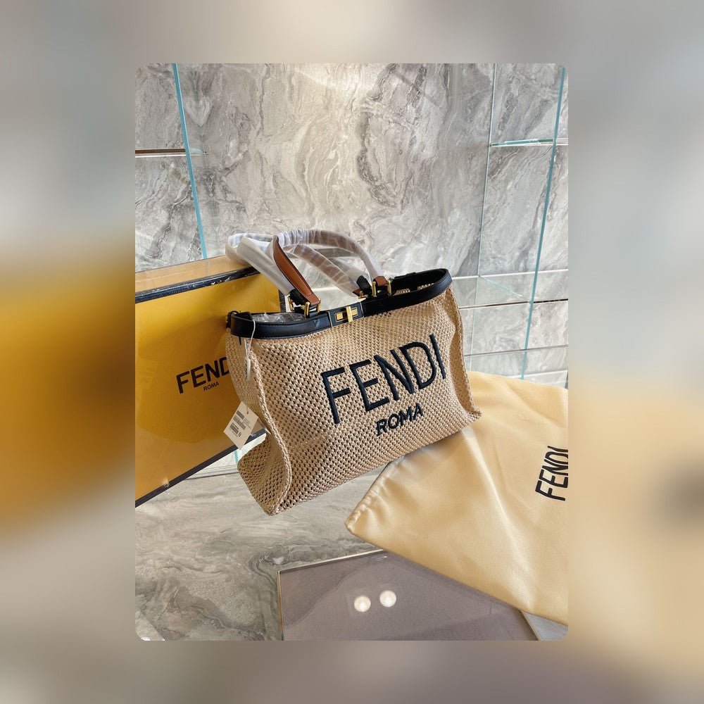 Anum Bags Detail