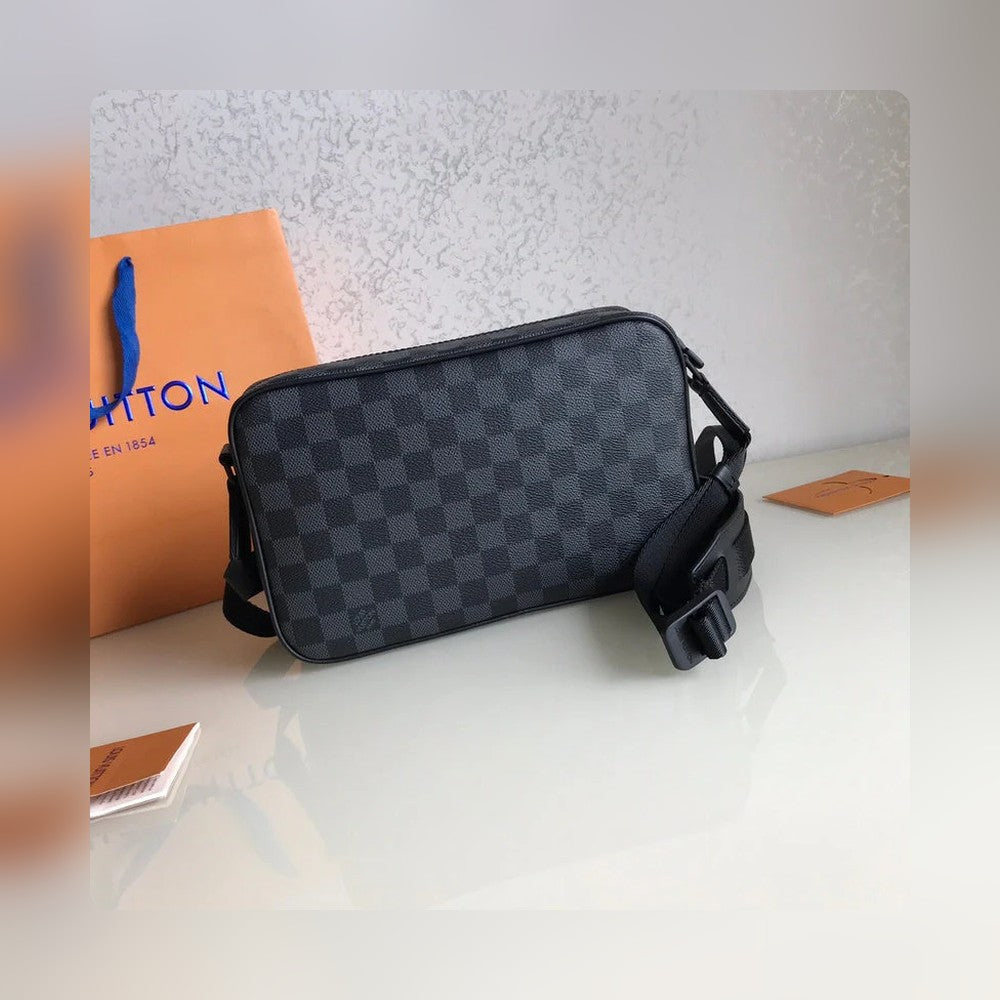 Anum Bags Detail