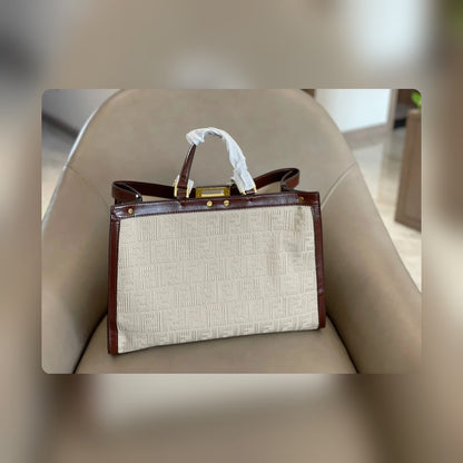 Anum Bags Detail