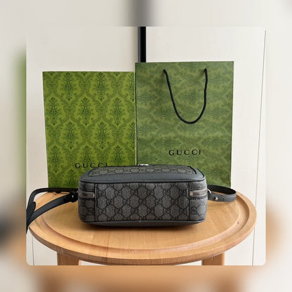 Anum Bags Detail