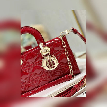 Anum Bags Detail
