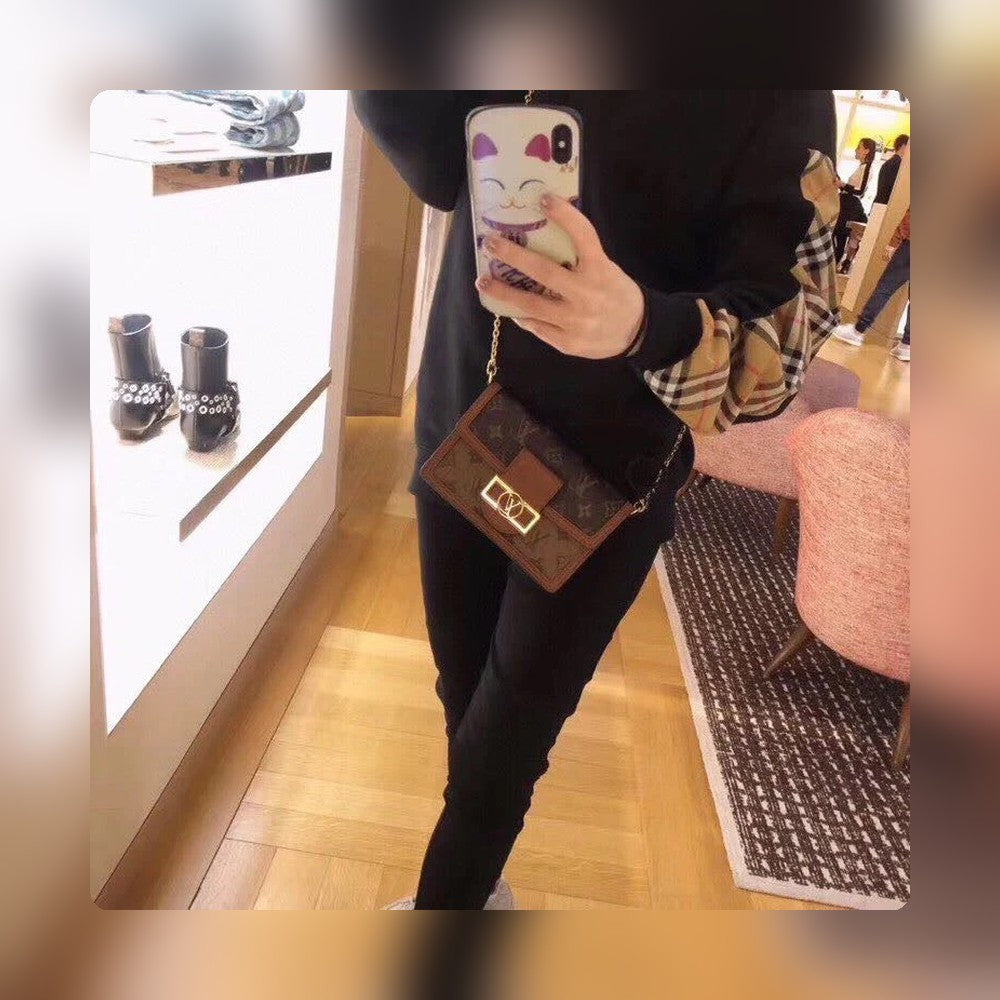 Anum Bags Detail
