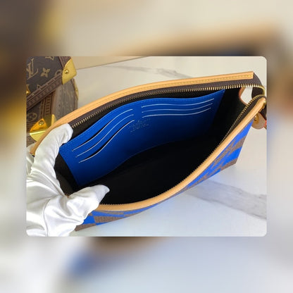 Anum Bags ln Luxury Bag --56809
