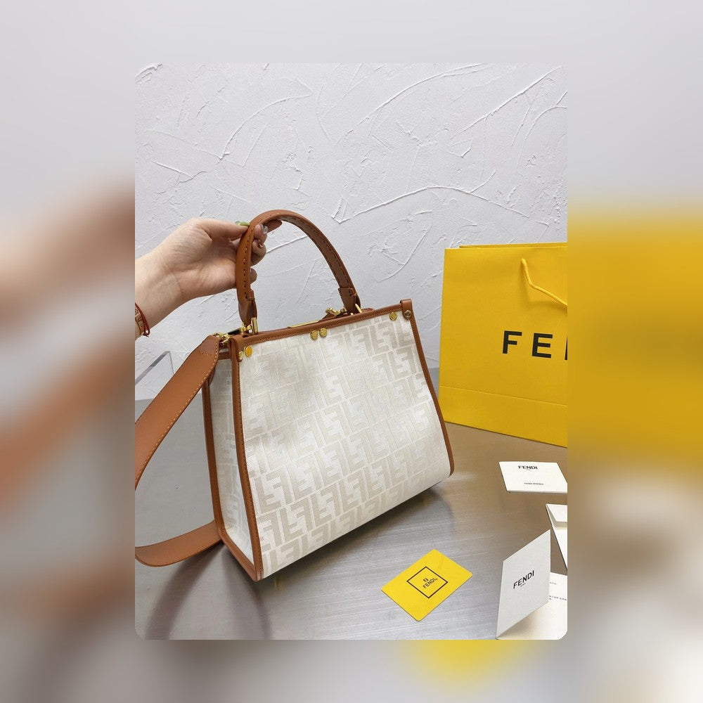 Anum Bags Detail