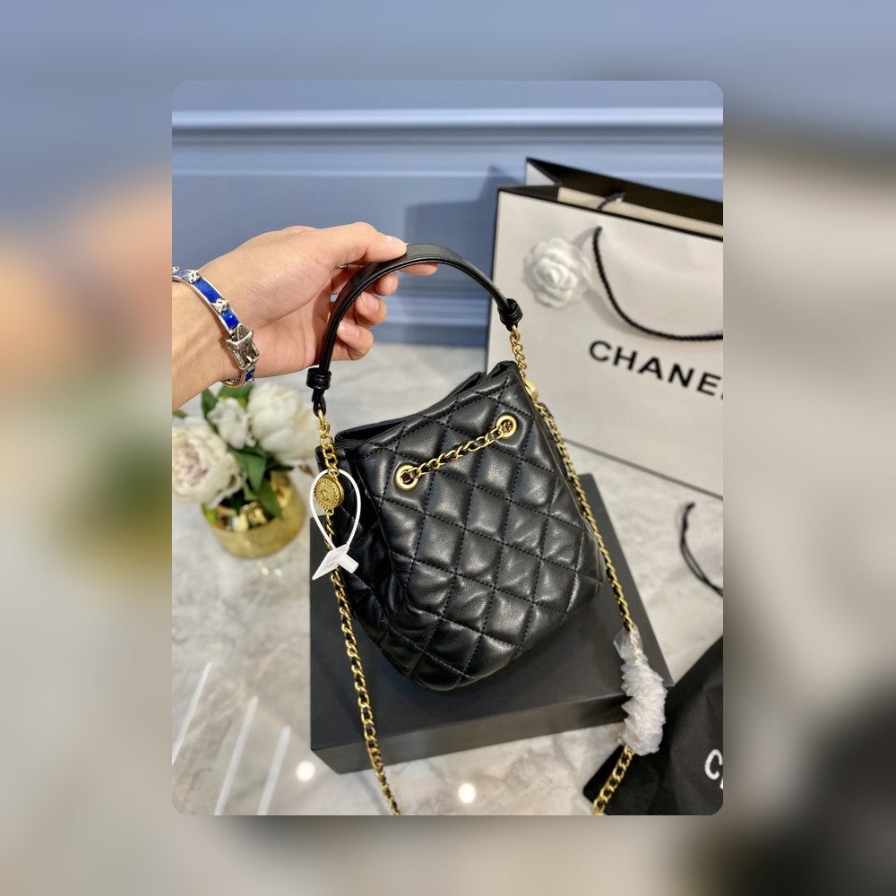 Anum Bags Detail