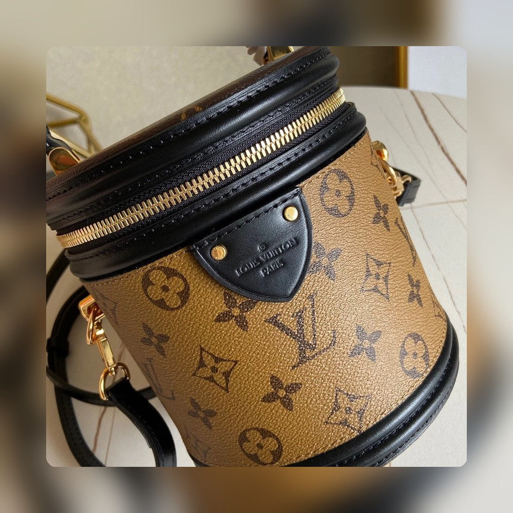 Anum Bags Detail