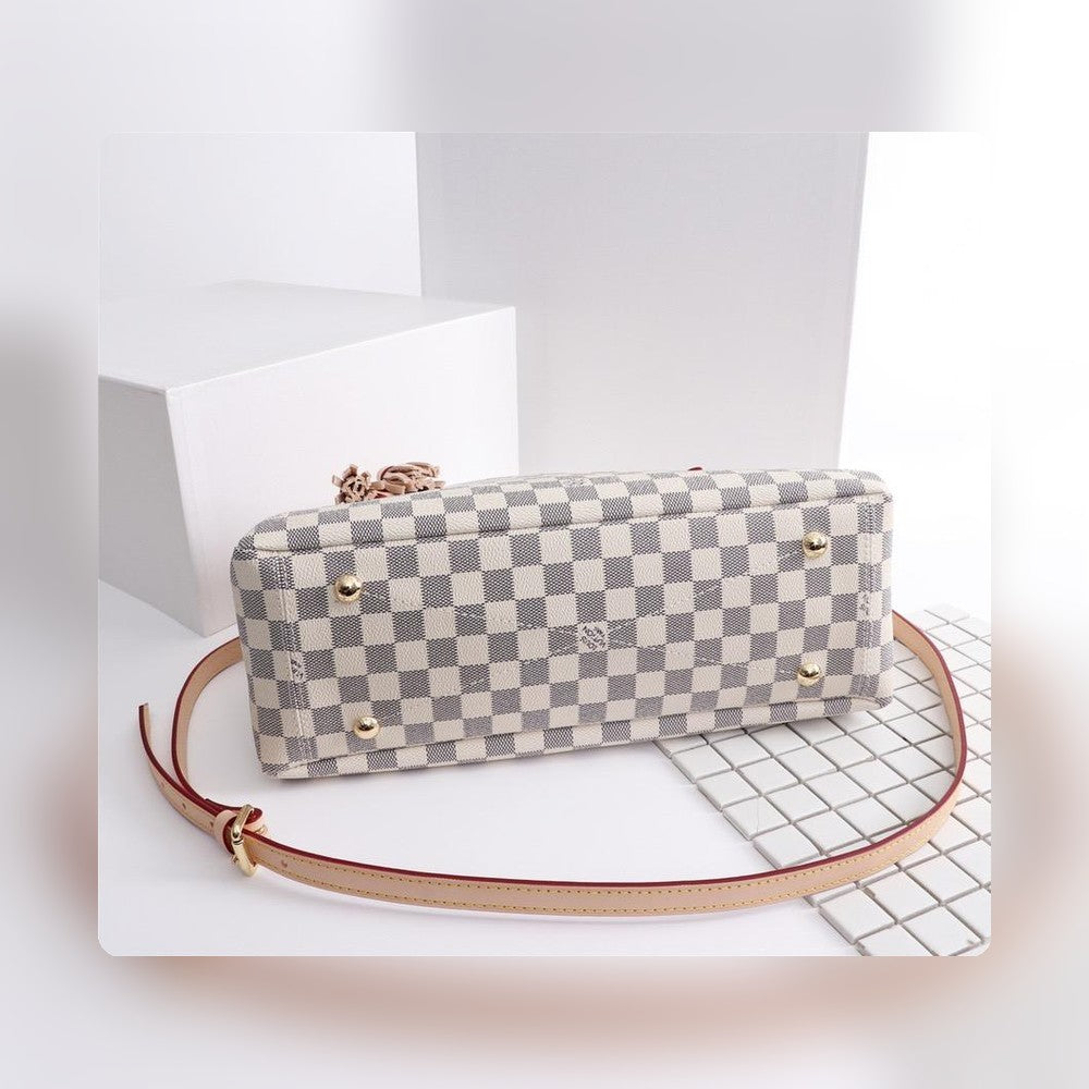 Anum Bags Detail