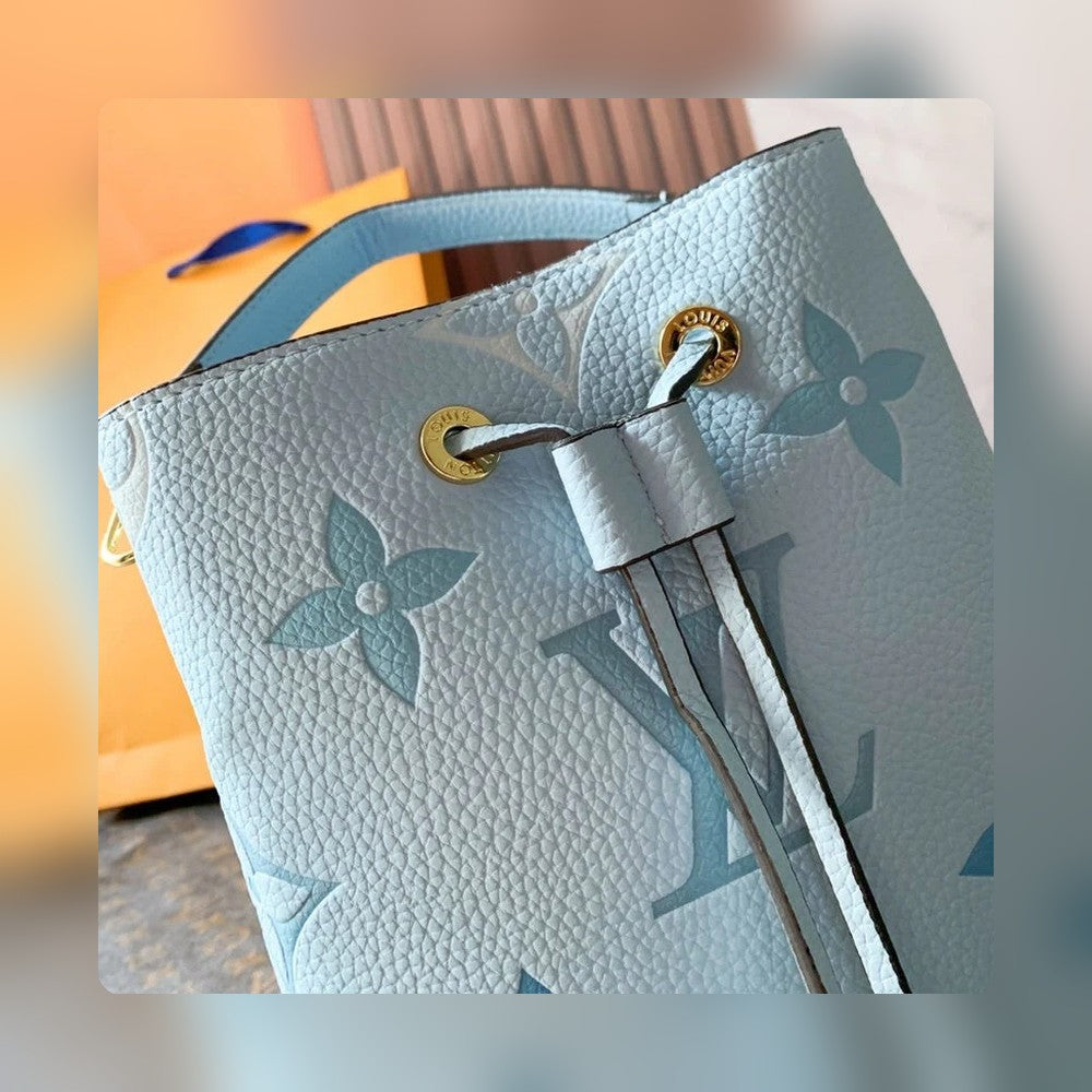 Anum Bags Detail