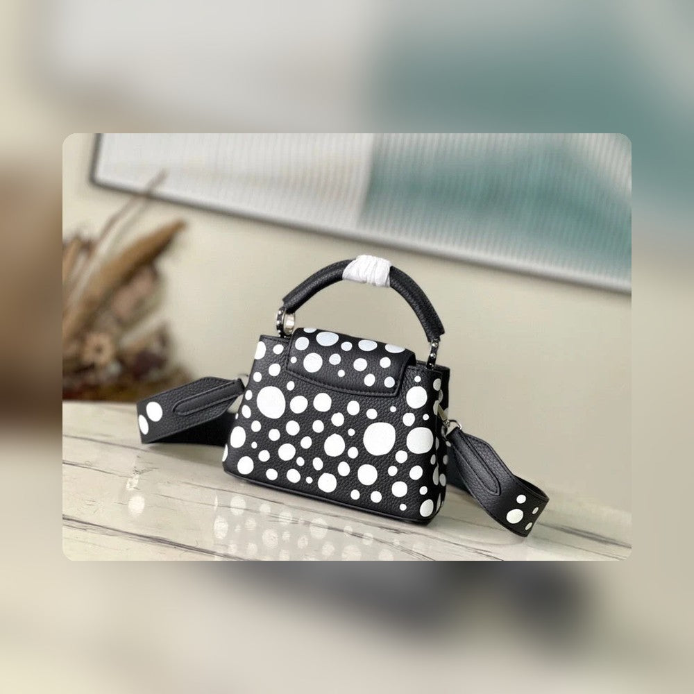 Anum Bags Detail