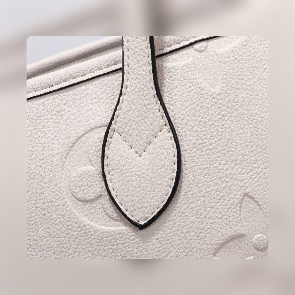 Anum Bags Detail