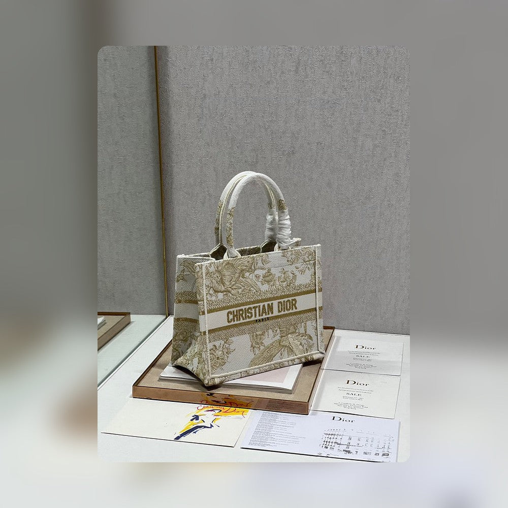 Anum Bags Detail