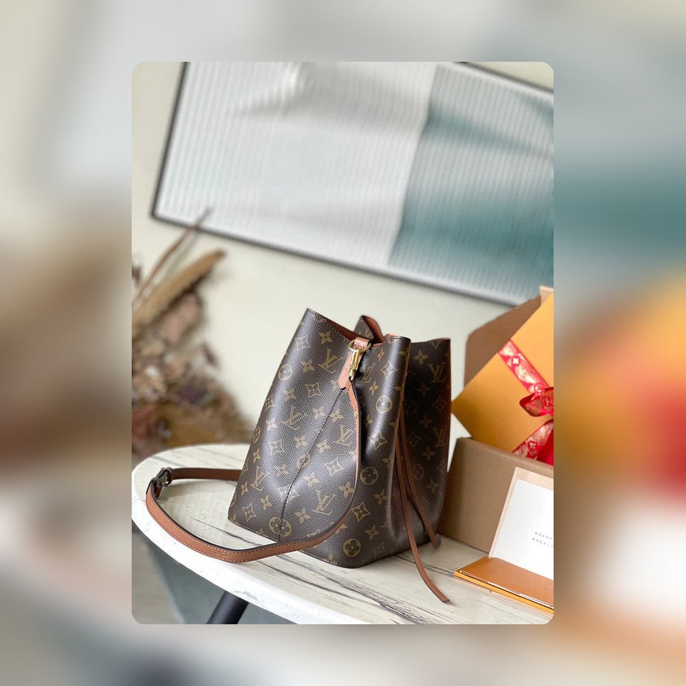 Anum Bags Detail