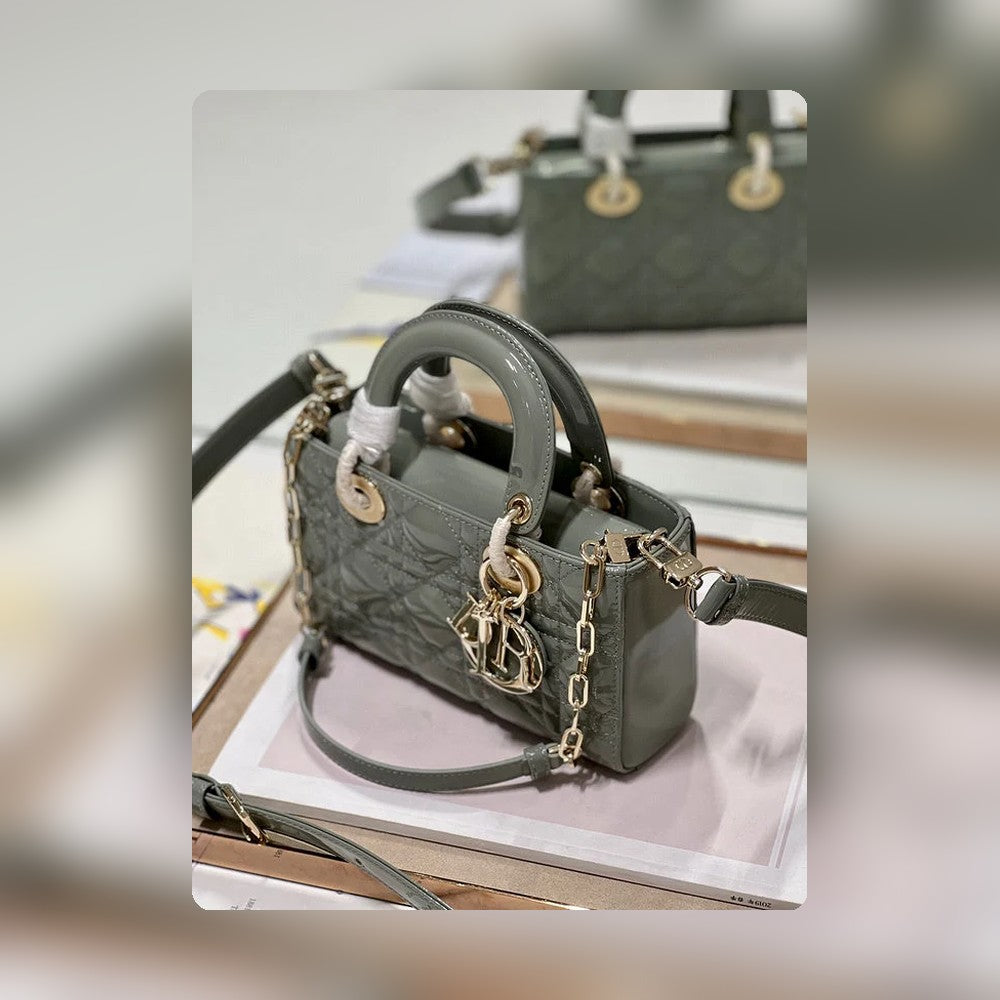 Anum Bags Detail