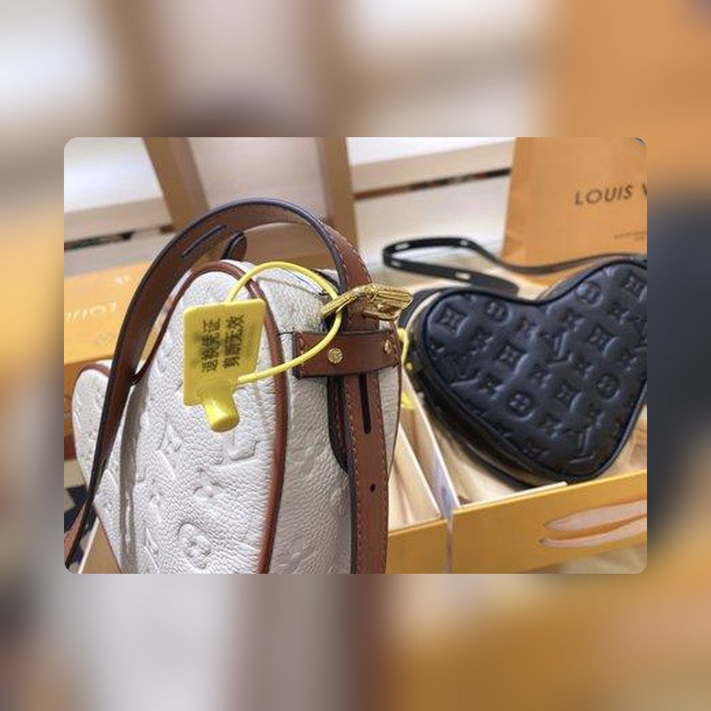 Anum Bags Detail