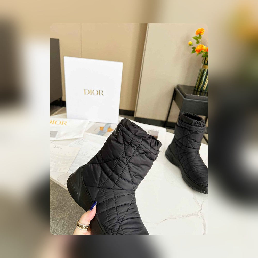 VBS FROST ANKLE BOOT BLACK QUILTED NYLON BLACK