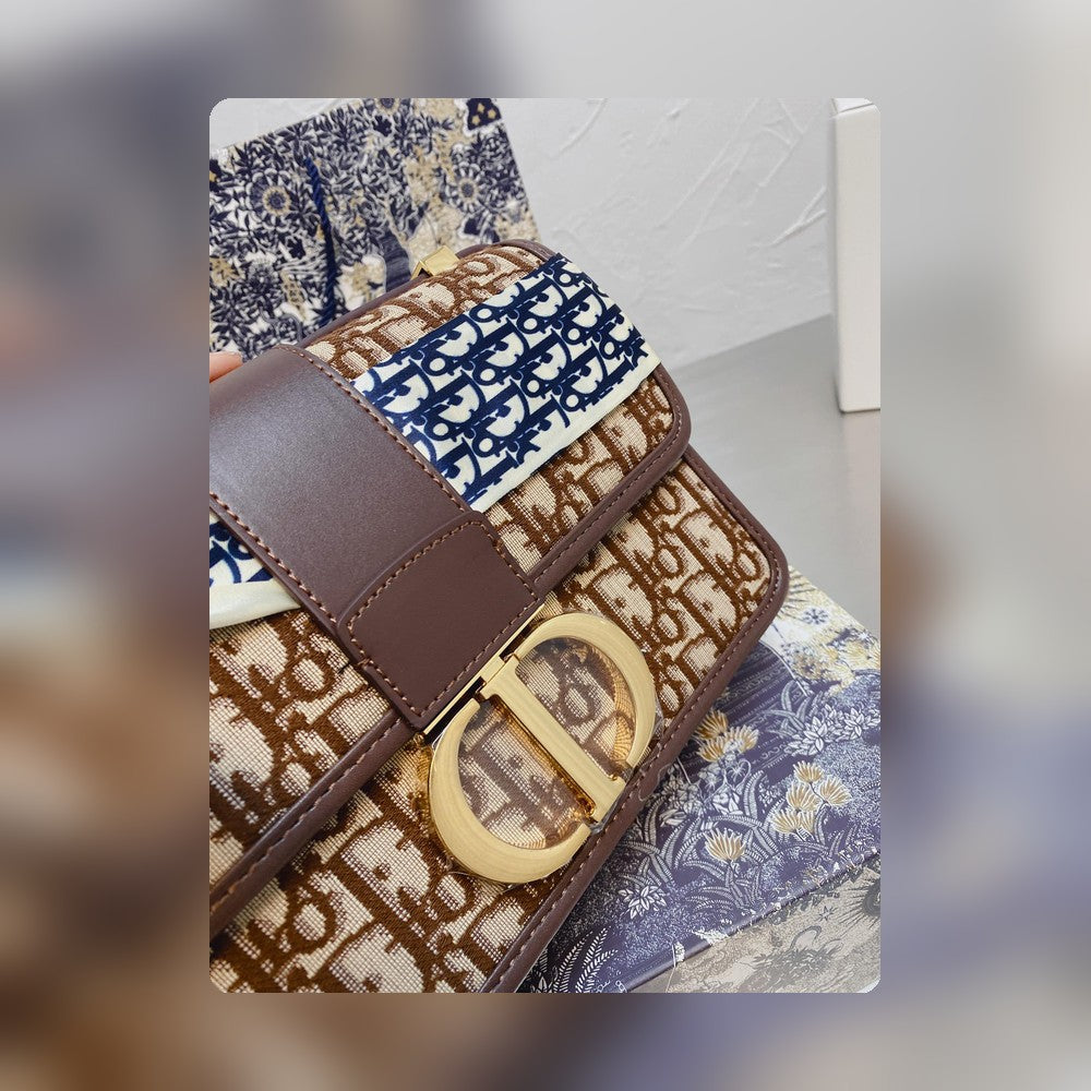 Anum Bags Detail
