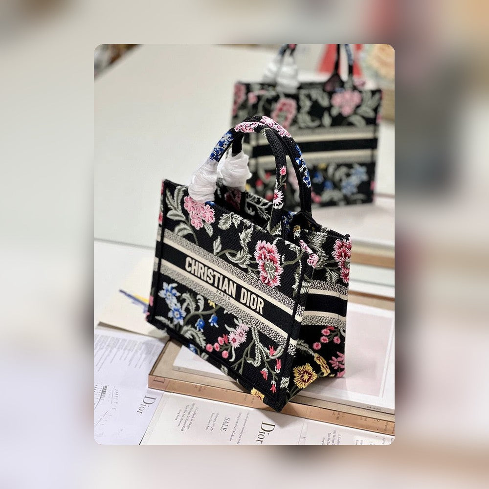 Anum Bags Detail