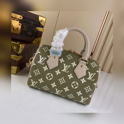 Anum Bags - High-Quality Designer Products for You - AFFORDABLE LUXURY BAGS - 16566
