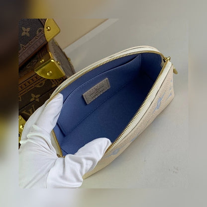 Anum Bags ln Luxury Bag --56380