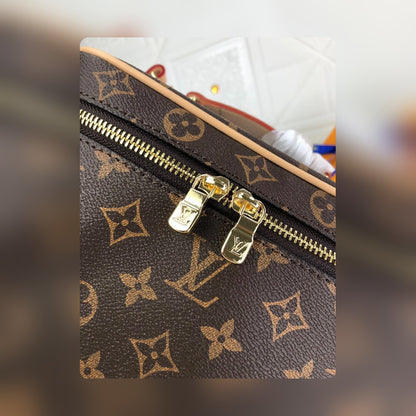 Anum Bags Detail