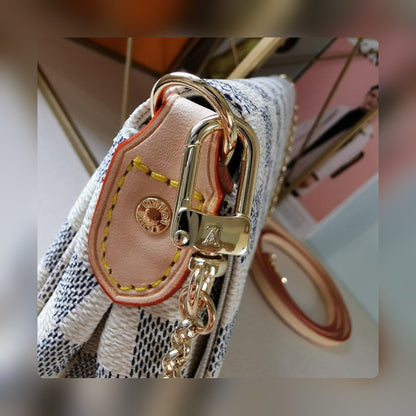 Anum Bags Detail