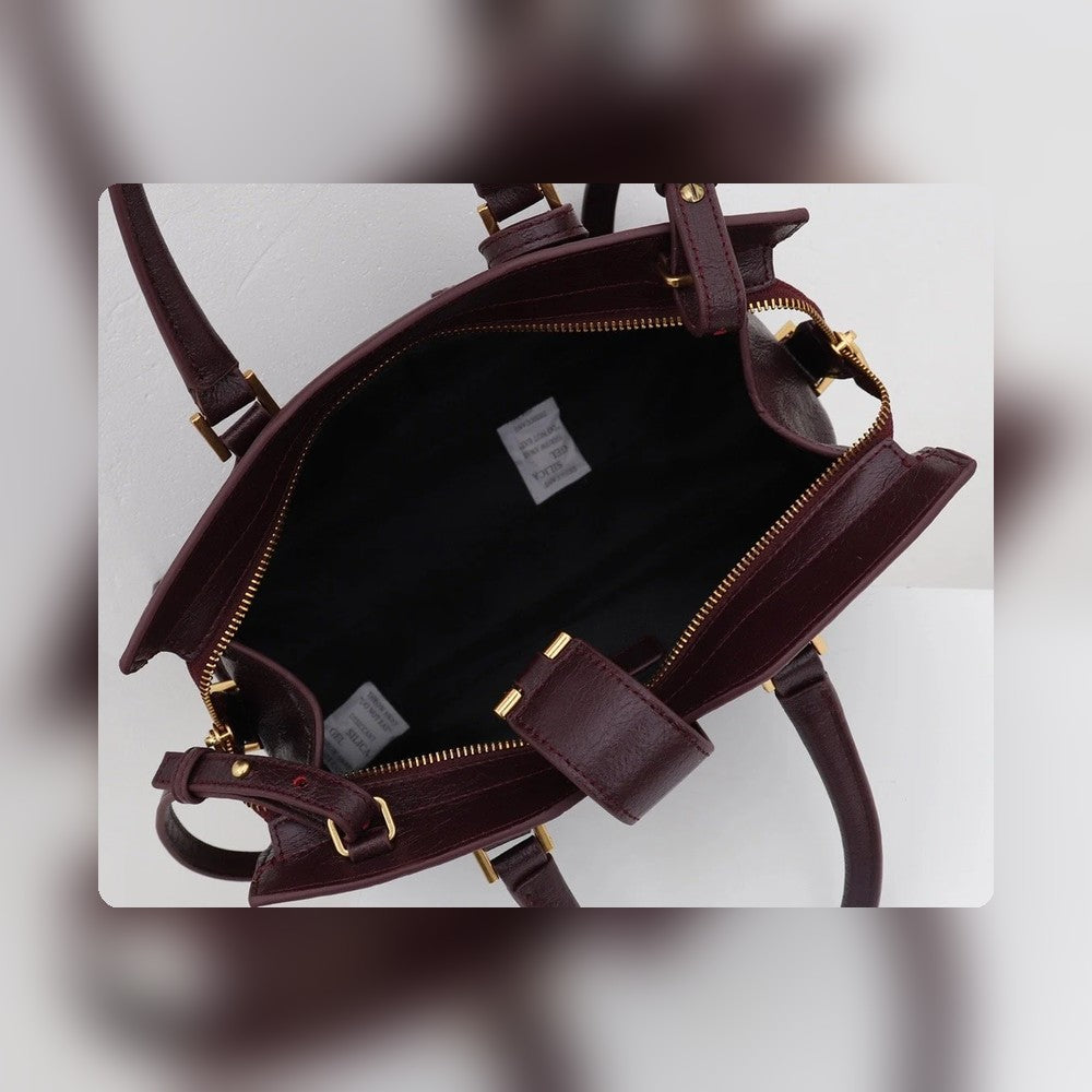 Anum Bags Detail