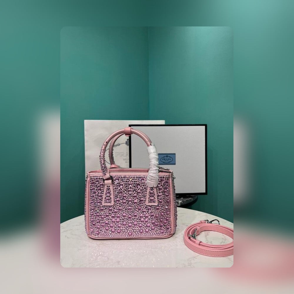 Anum Bags Detail