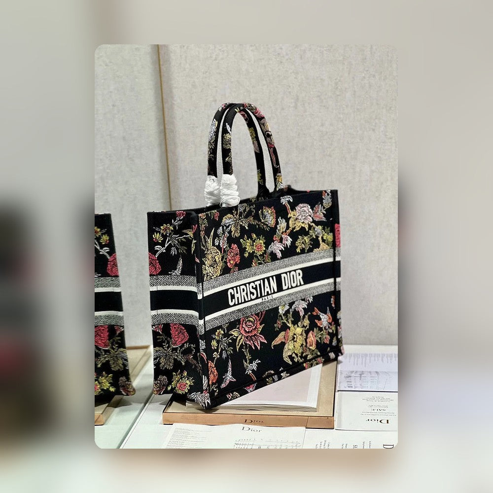 Anum Bags Detail