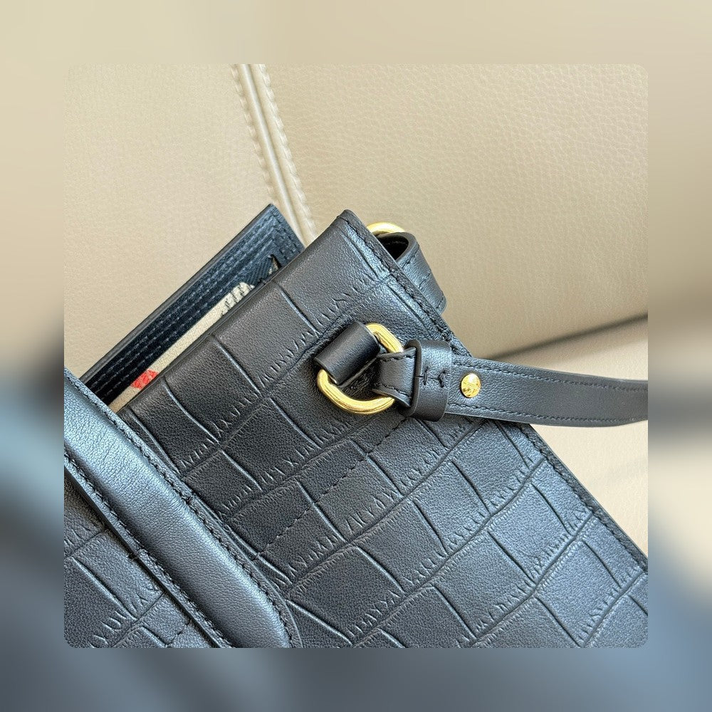 Anum Bags - High-Quality Designer Products for You - AFFORDABLE LUXURY BAGS - 17134