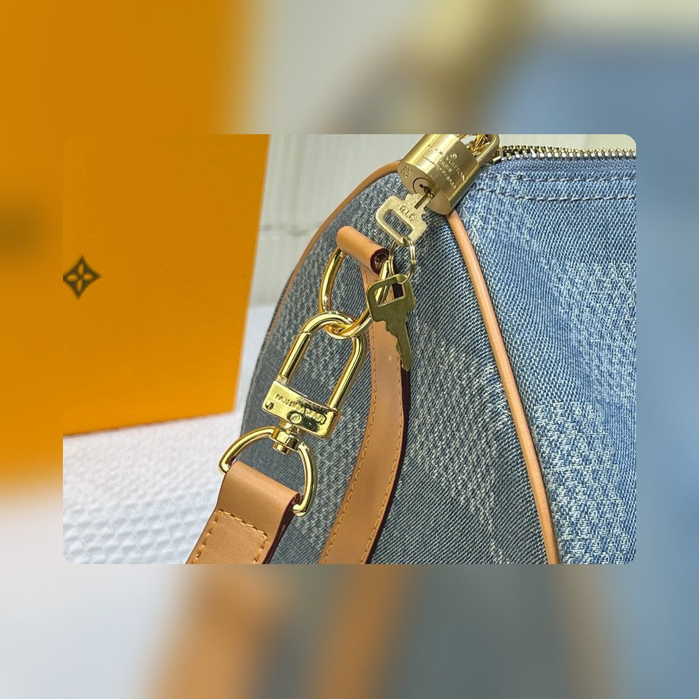 Anum Bags Detail