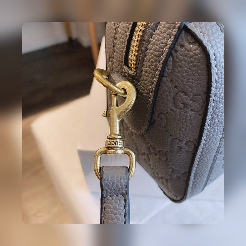 Anum Bags Detail