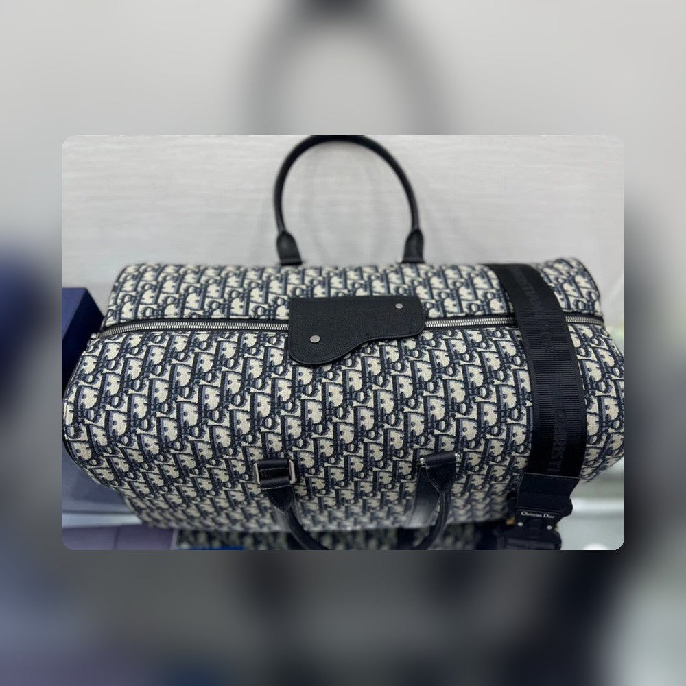 Anum Bags Detail