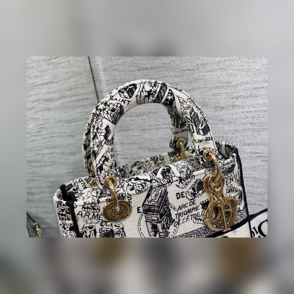 Anum Bags Detail