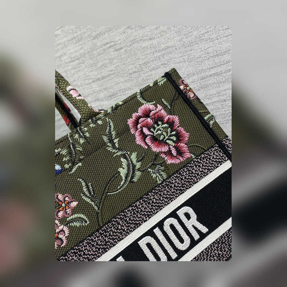 Anum Bags Detail