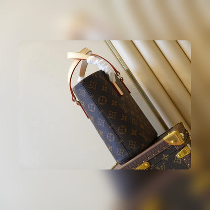Anum Bags - High-Quality Designer Products for You - AFFORDABLE LUXURY BAGS - 16138