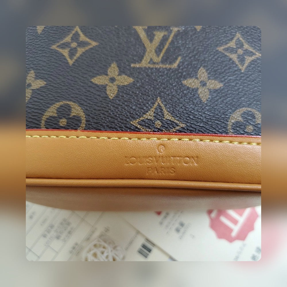 Anum Bags Detail