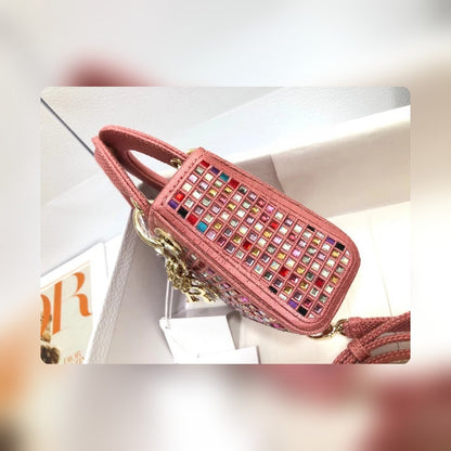 Anum Bags Detail