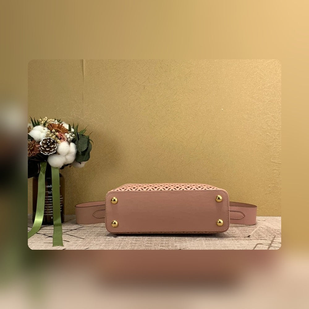 Anum Bags - High-Quality Designer Products for You - AFFORDABLE LUXURY BAGS - 17098