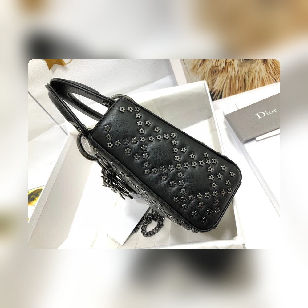 Anum Bags Detail