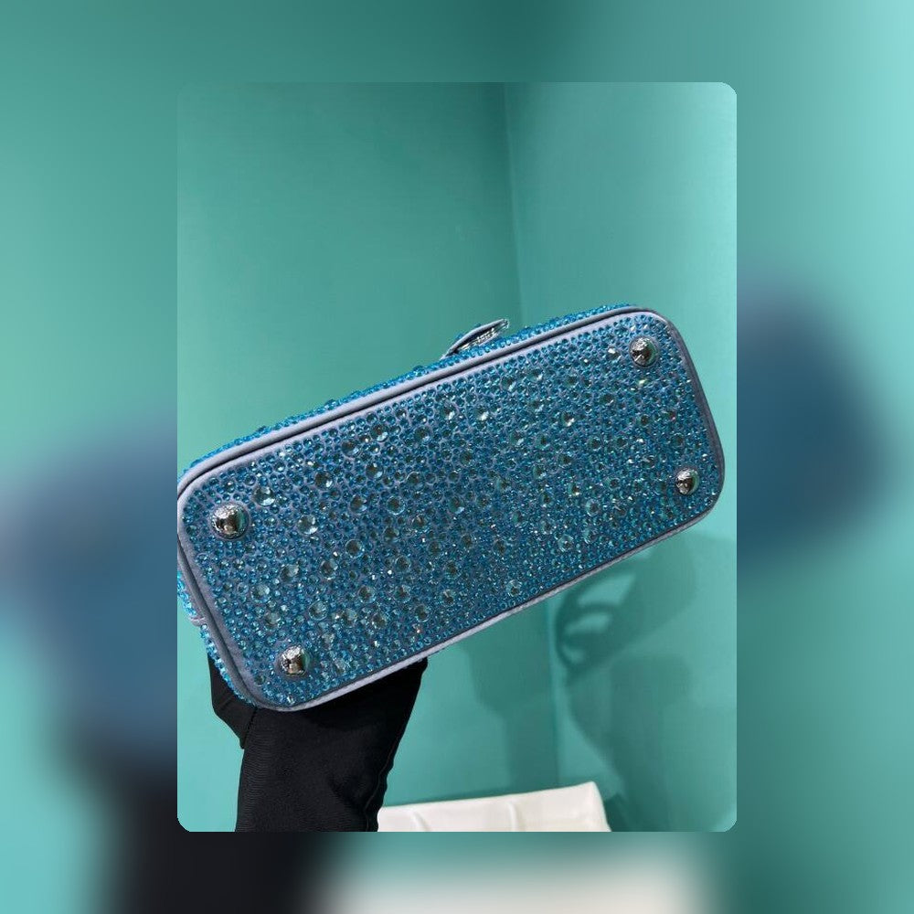 Anum Bags Detail